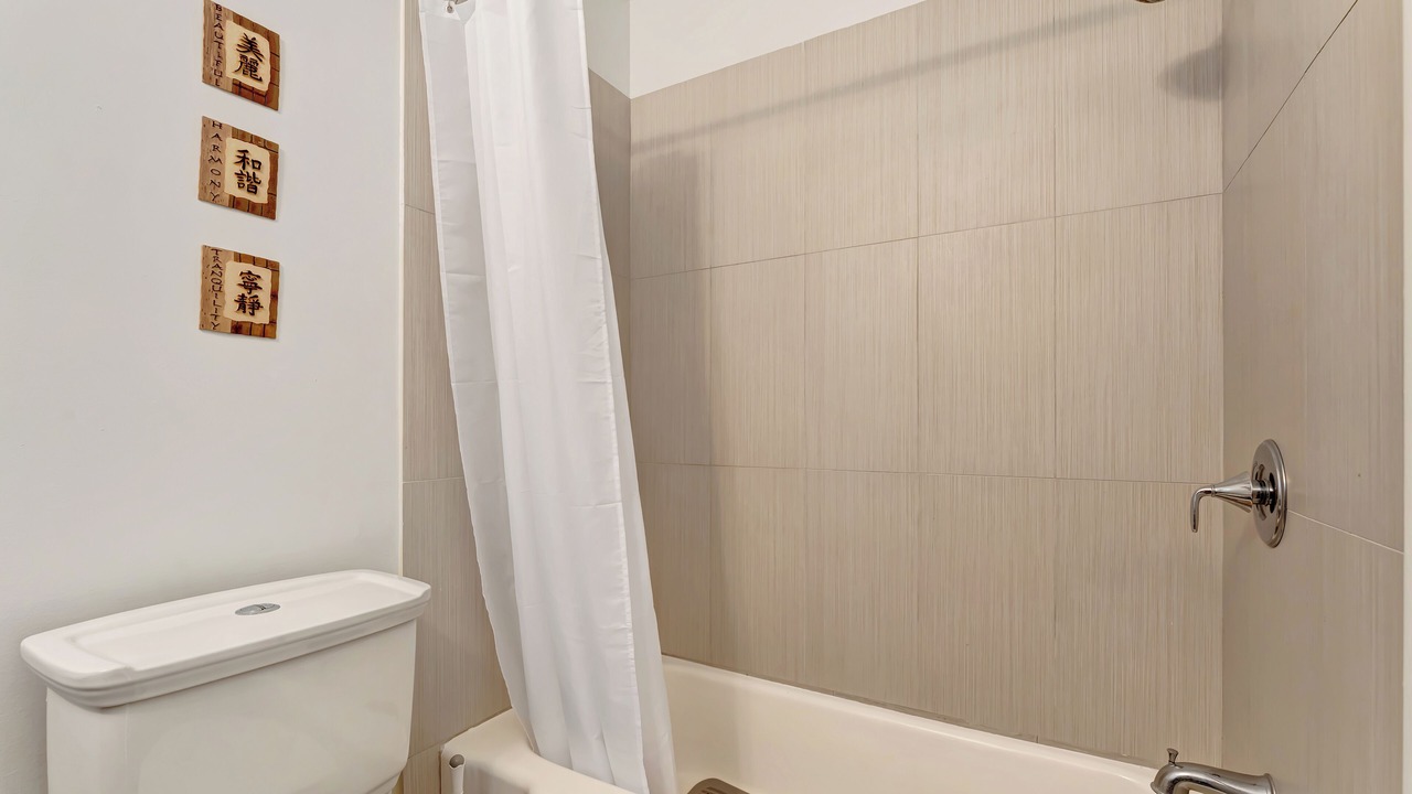 Photo of Bathroom in Dolphin Isles
