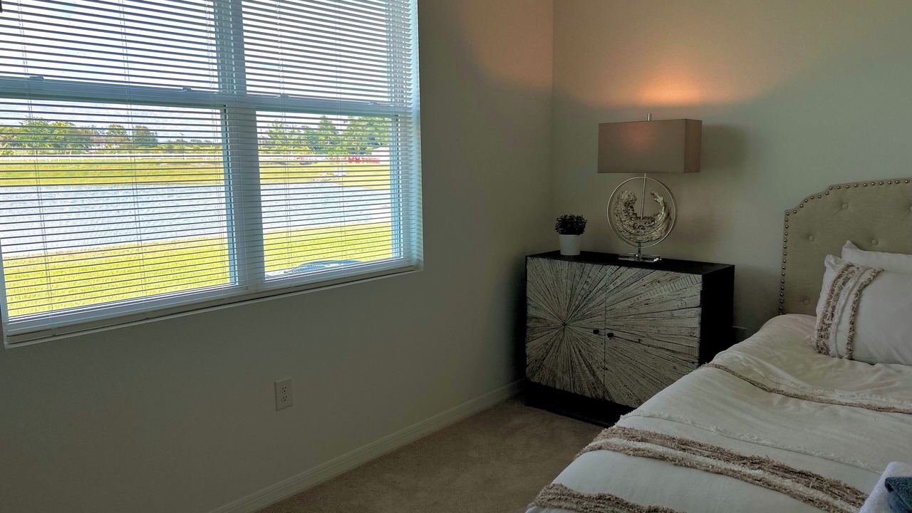 Photo of Bedroom in Bearss Plaza