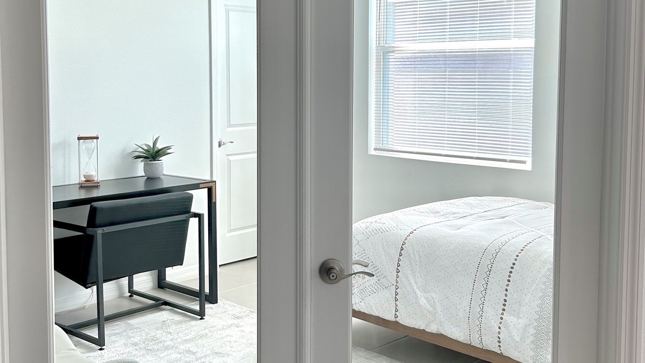 Photo of Bedroom in Bearss Plaza