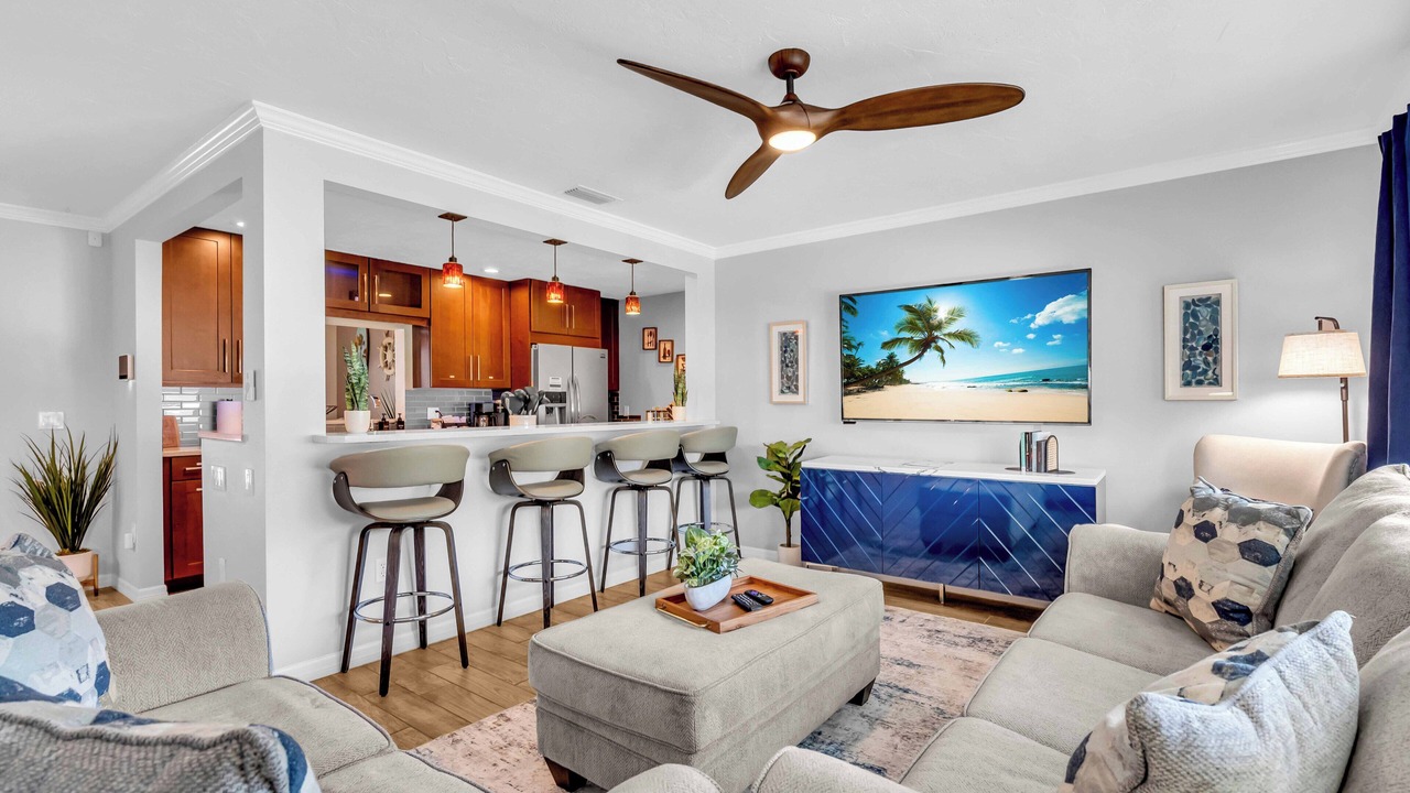 Photo of Livingroom in Sarasota Springs