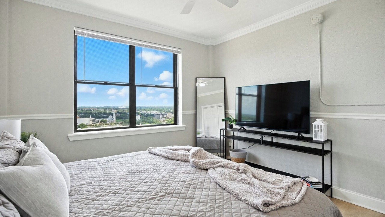 Photo of Bedroom in Downtown Jacksonville