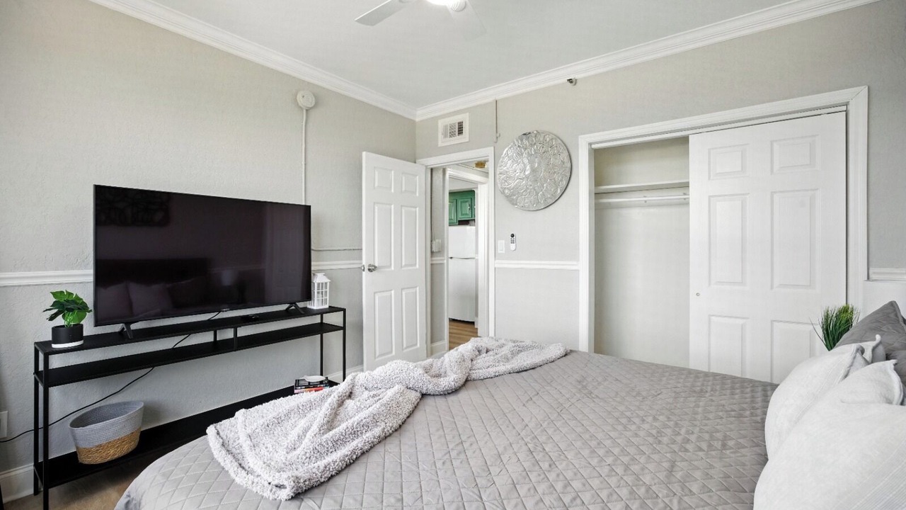 Photo of Bedroom in Downtown Jacksonville