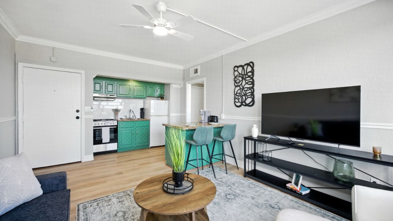 Photo of Livingroom in Downtown Jacksonville