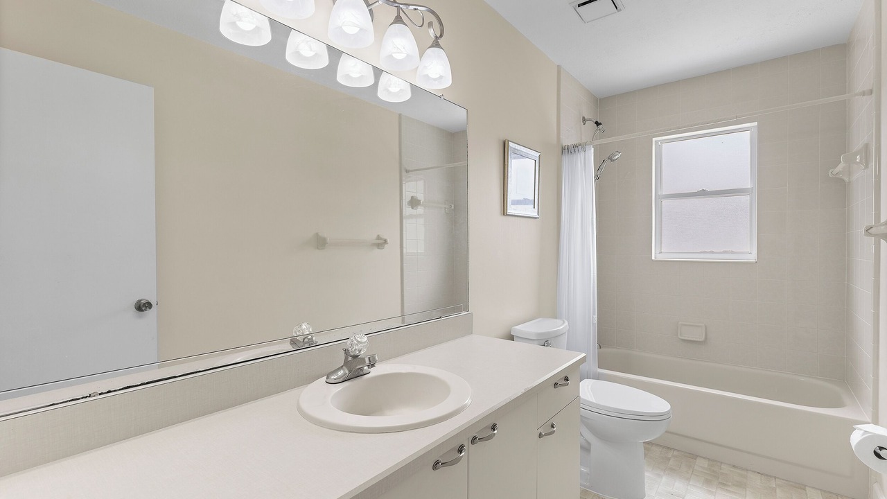 Photo of Bathroom in Allans Port Orange