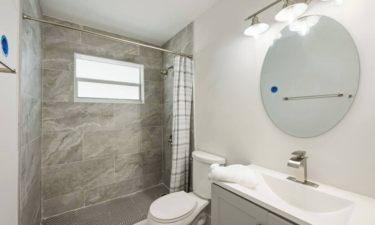 Photo of Bathroom in Riviera Beach
