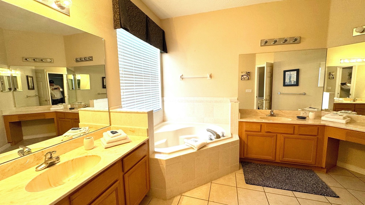 Photo of Bathroom in Haines City