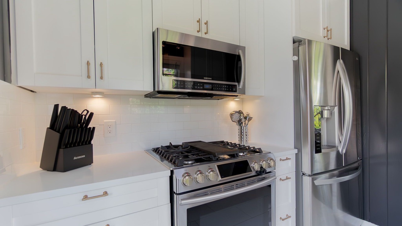 Photo of Kitchen in Old Northwood Historic District