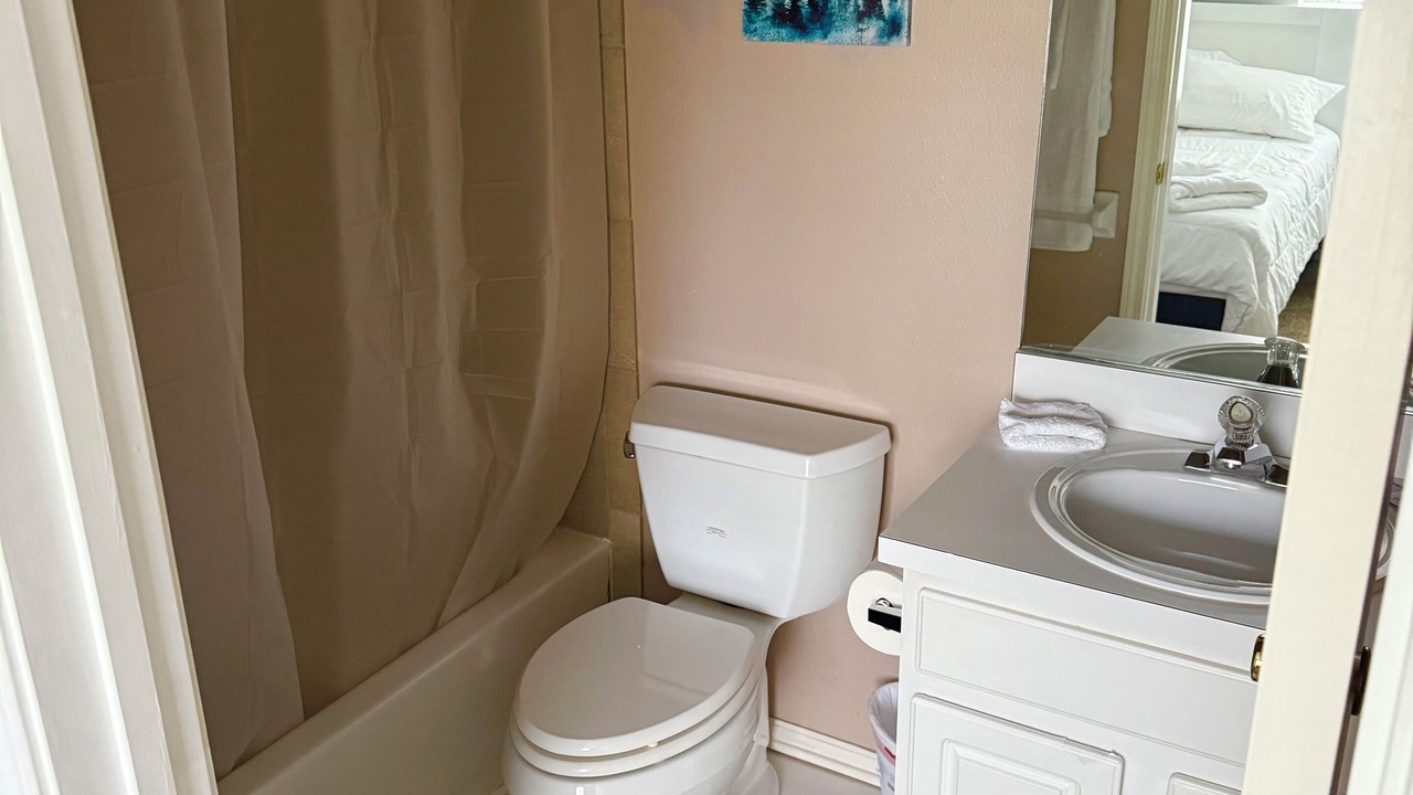 Photo of Bathroom in Meadow Pointe