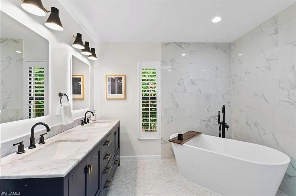 Photo of Bathroom in Lely Golf Estates