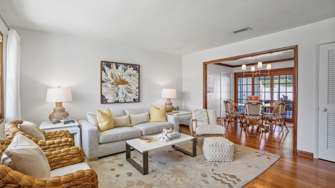 Photo of Livingroom in Jacksonville Beach