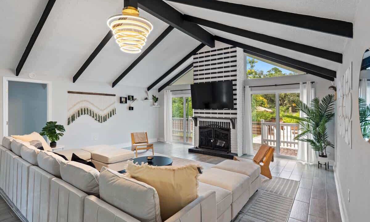 Photo of Livingroom in Tampa