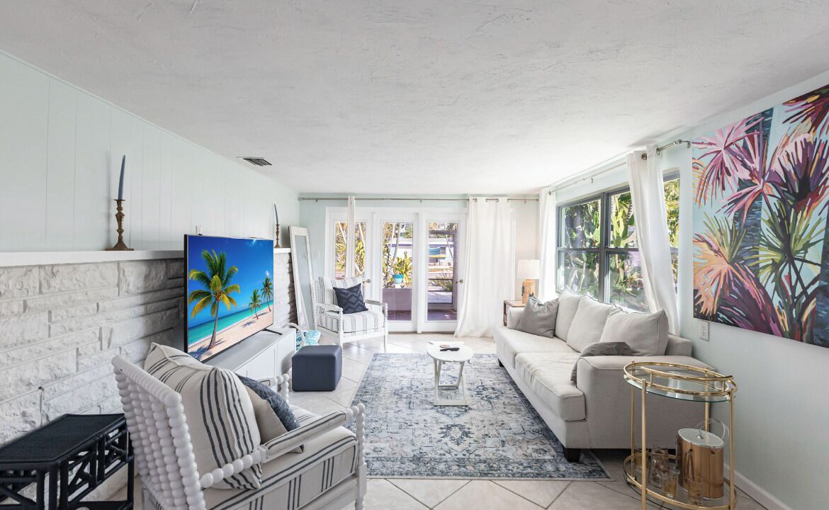Photo of Livingroom in Longbeach Village