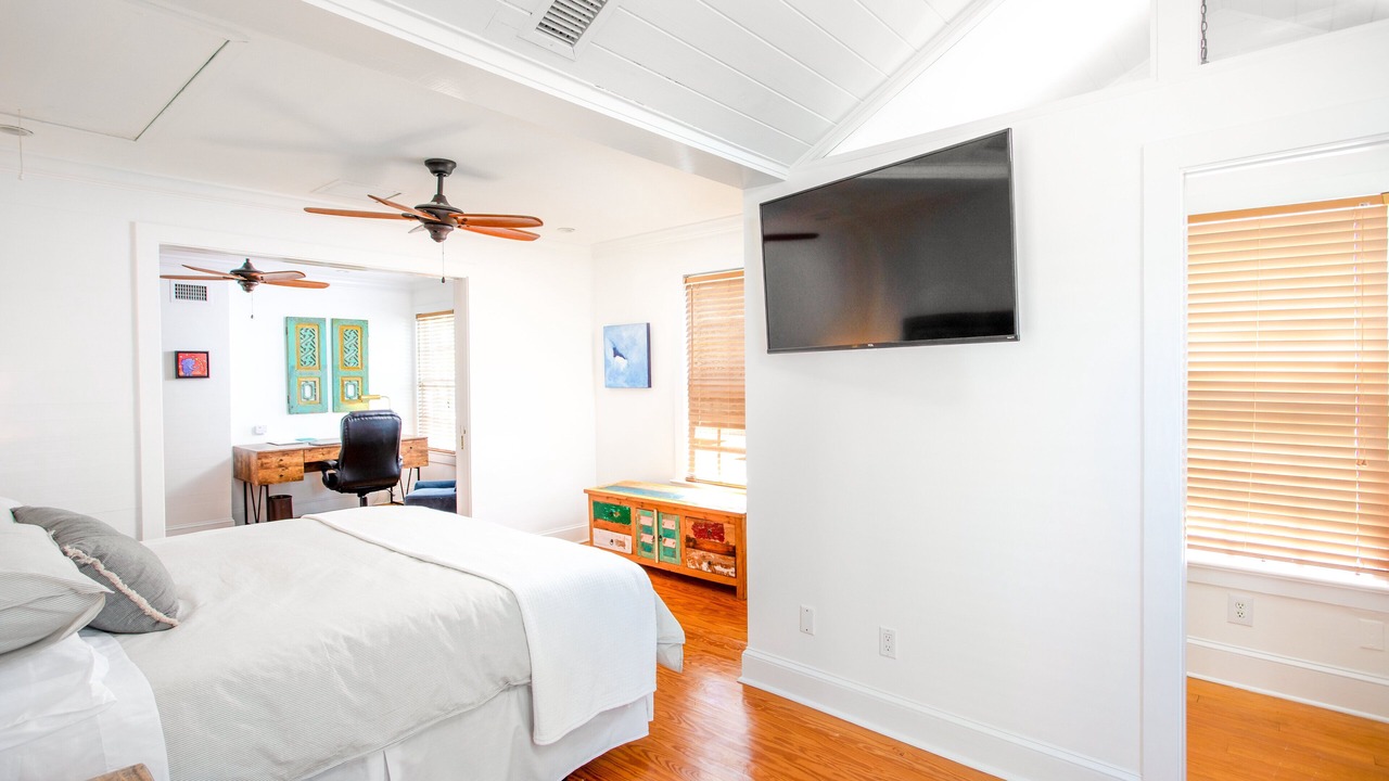 Photo of Bedroom in Historic Seaport