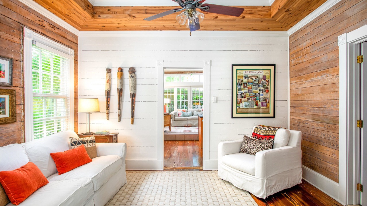 Photo of Livingroom in Historic Seaport