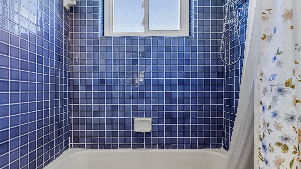 Photo of Bathroom in Pelican