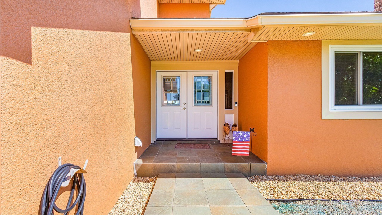 Photo of Outdoor in Pelican