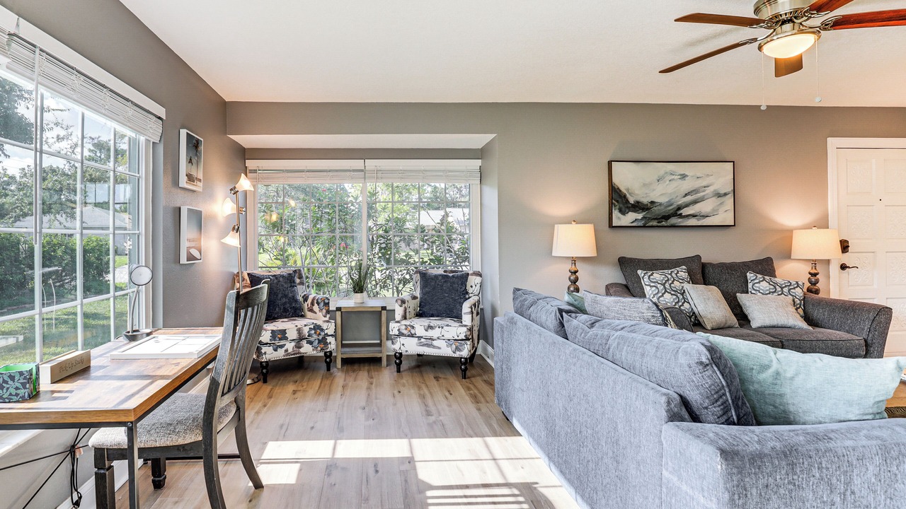 Photo of Livingroom in Palm Harbor