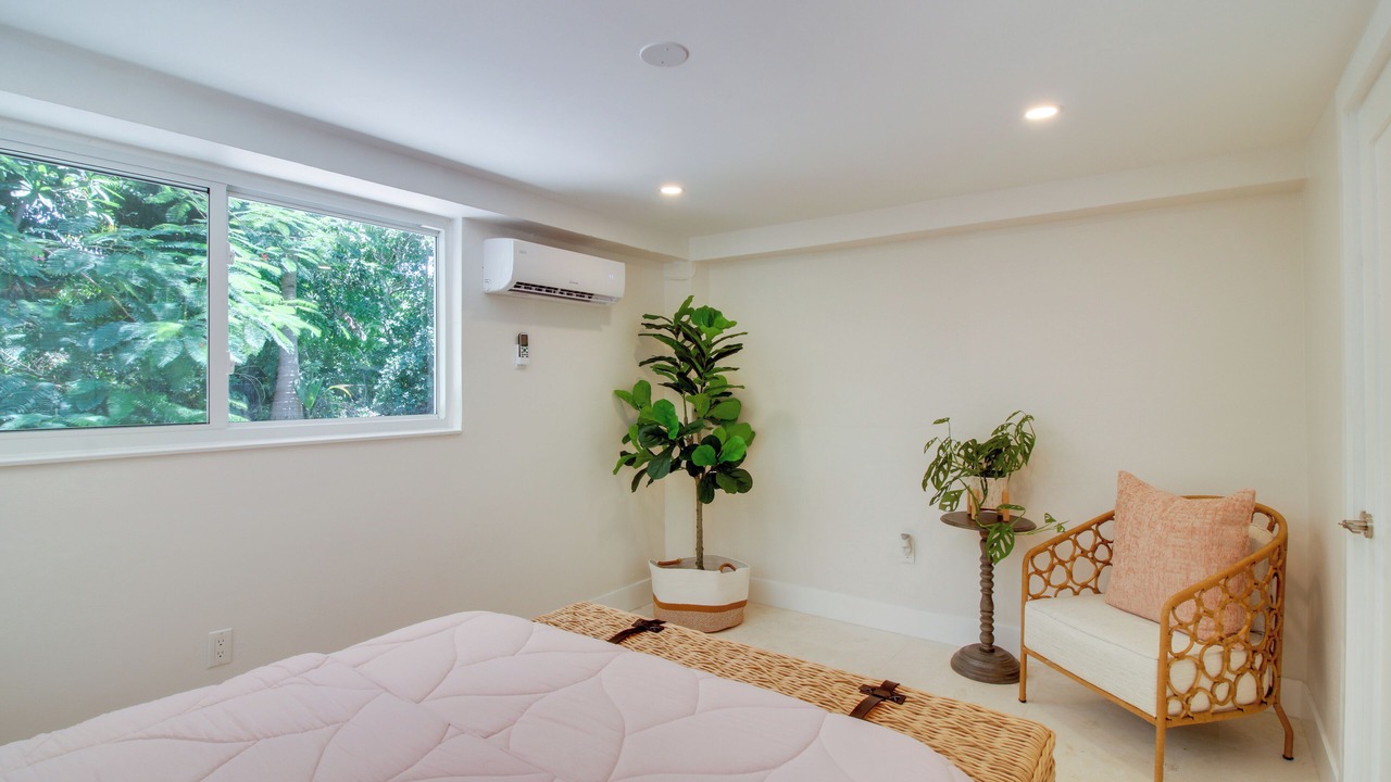 Photo of Bedroom in Tavernier