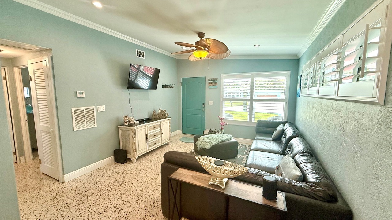 Photo of Livingroom in Ocean View Halifax Estates