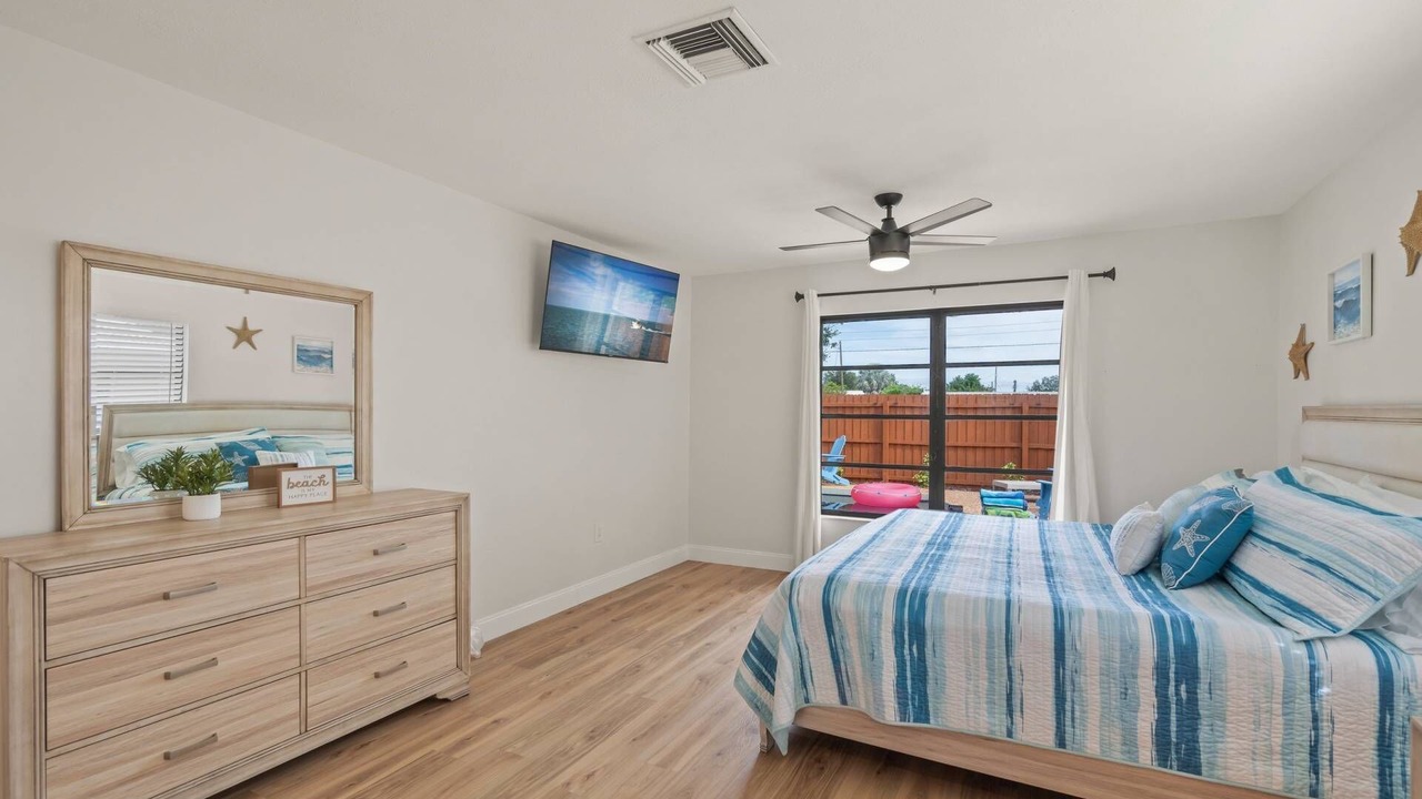 Photo of Outdoor in Gulf Gate Estates