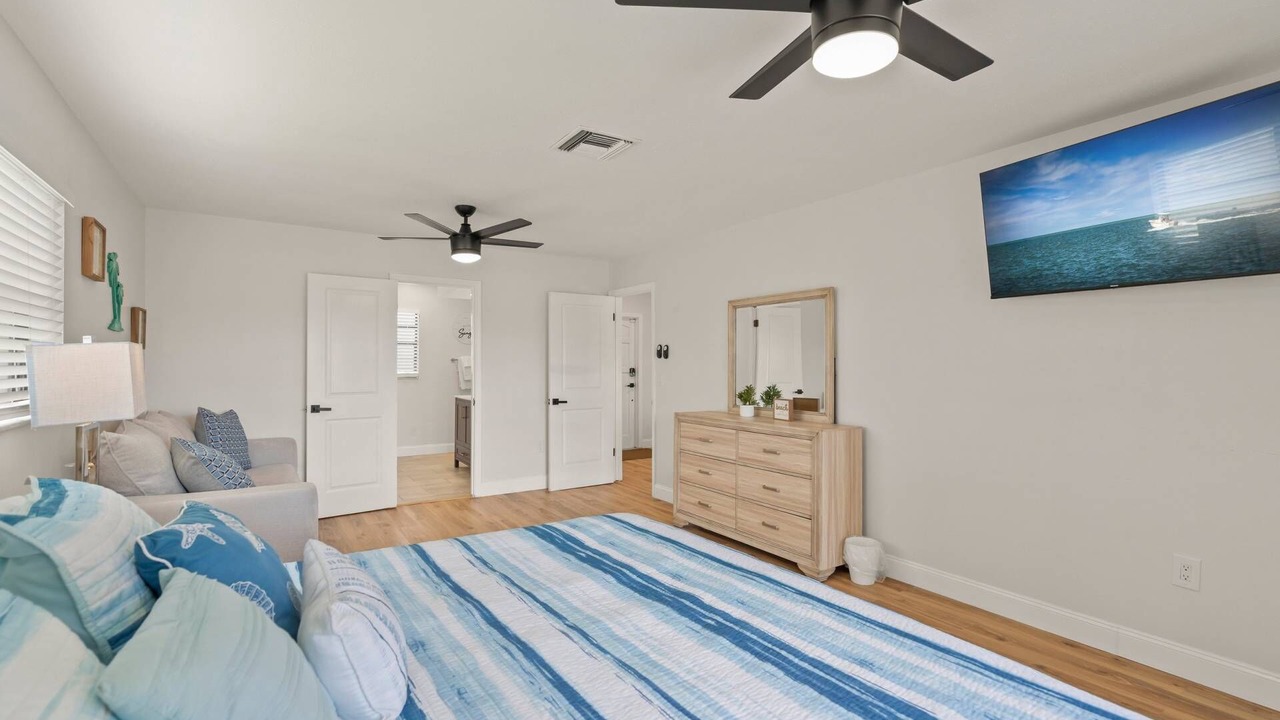 Photo of Bathroom in Gulf Gate Estates