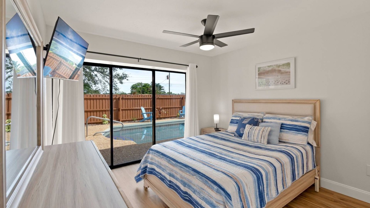 Photo of Outdoor in Gulf Gate Estates