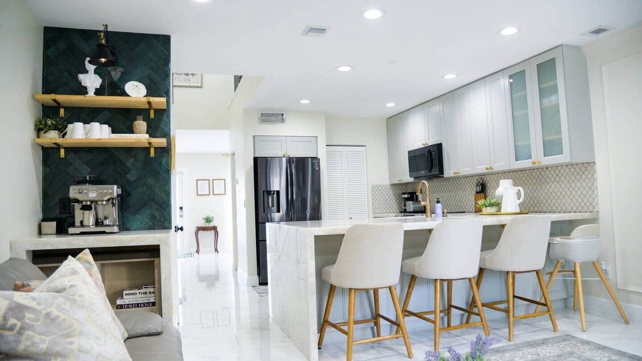 Photo of Livingroom in South Lake