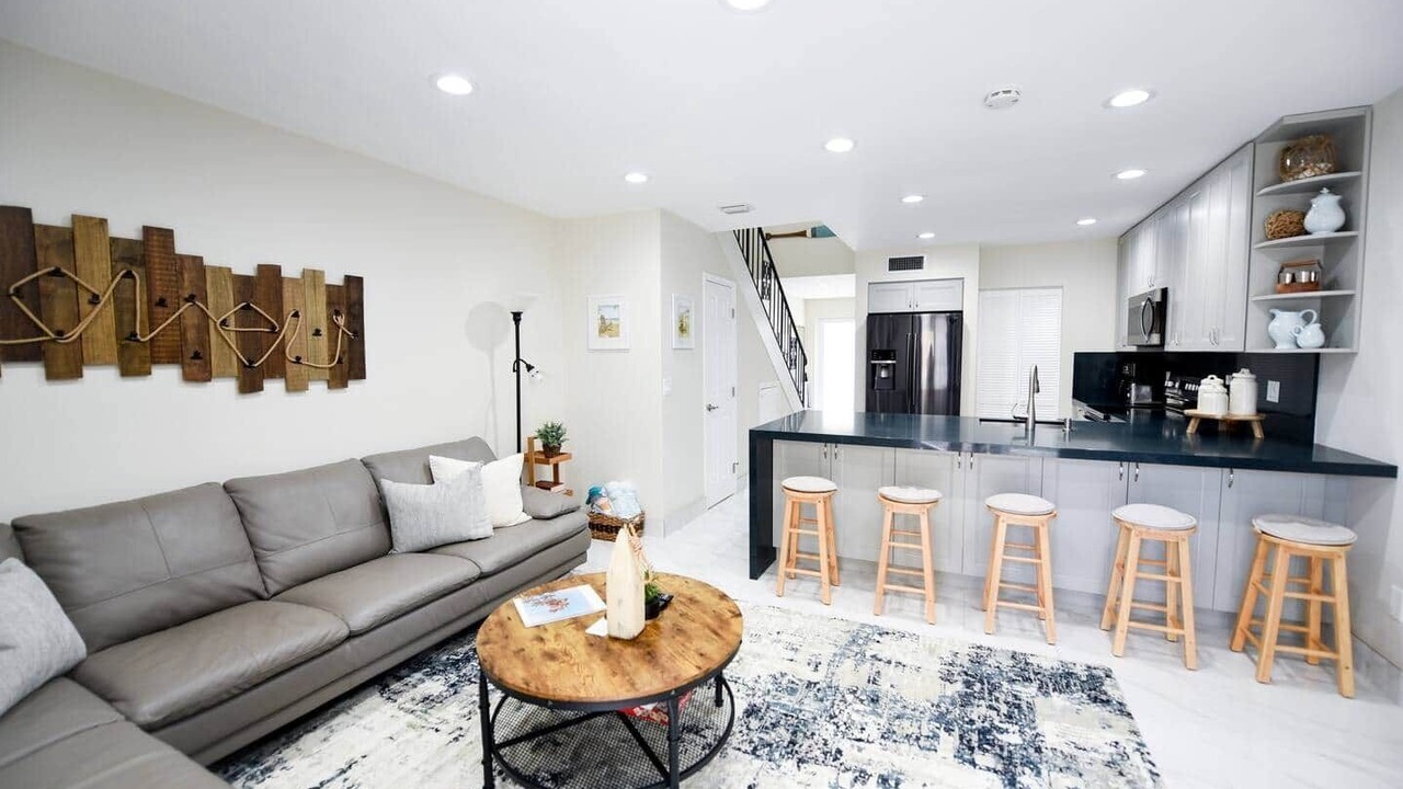 Photo of Livingroom in South Lake
