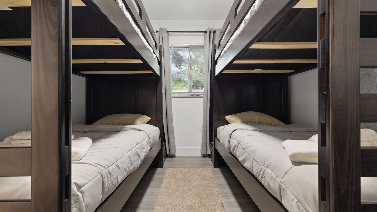 Photo of Bedroom in Anona