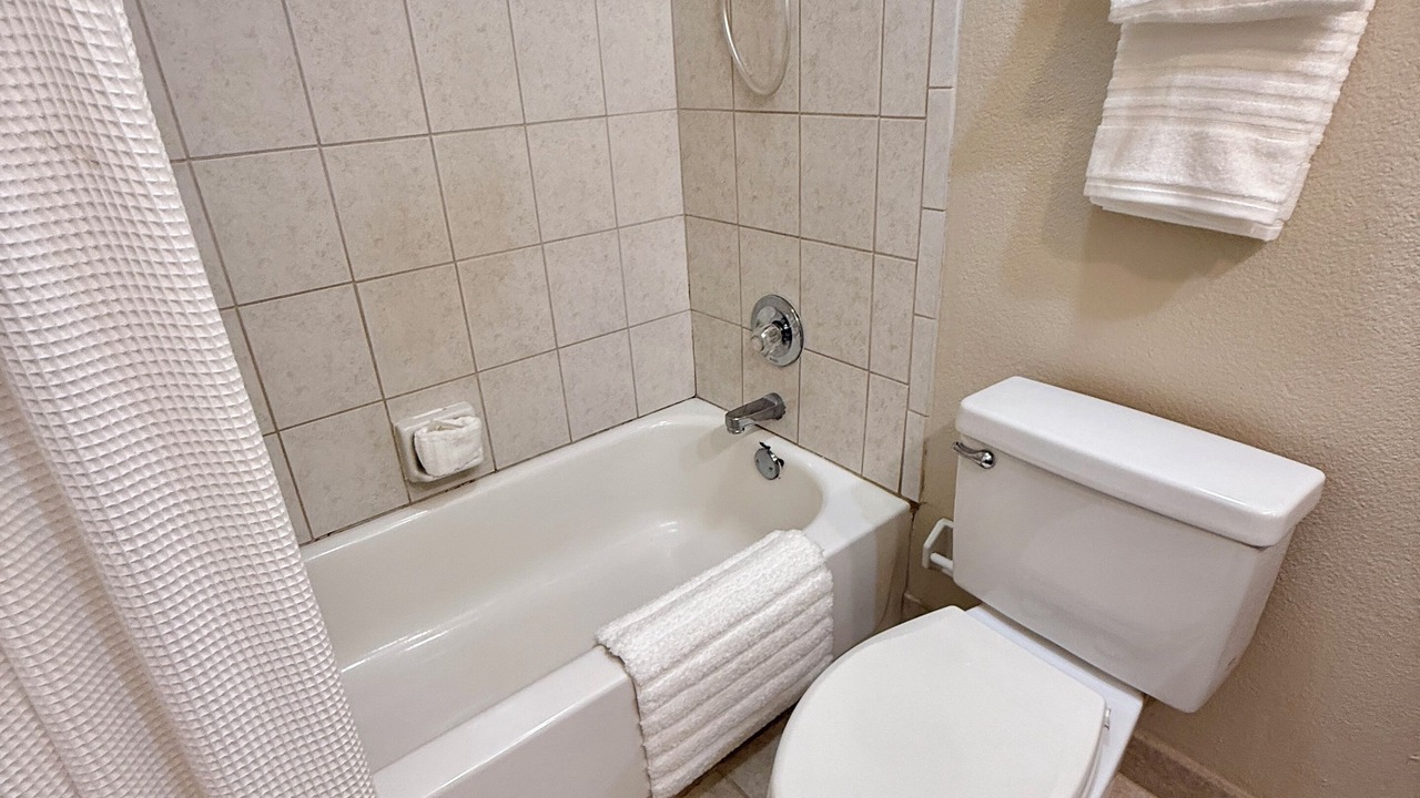 Photo of Bathroom in Catalina Isle Estates