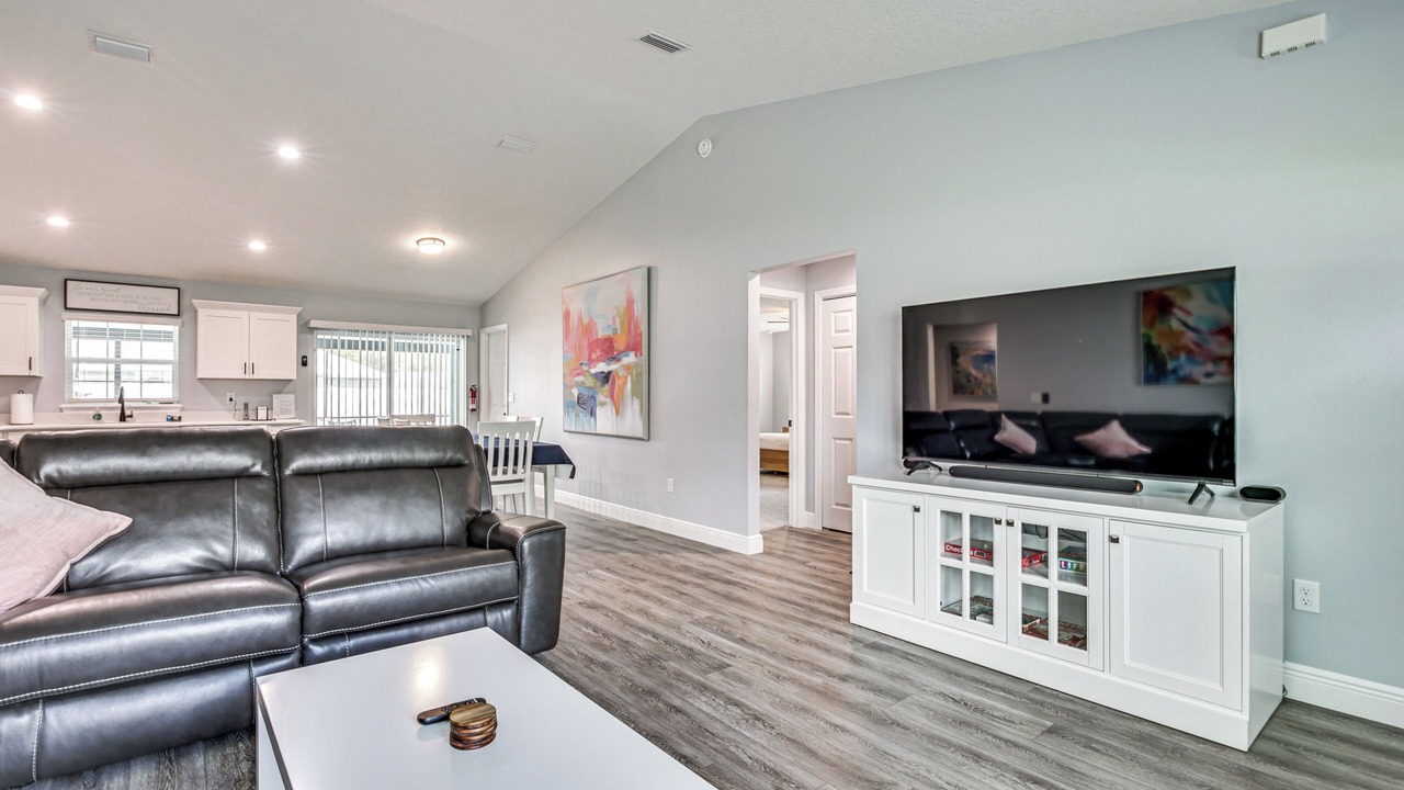 Photo of Livingroom in Summerfield