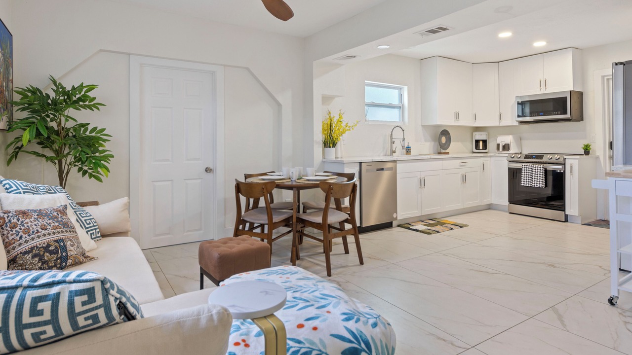 Photo of Livingroom in Riviera Bay