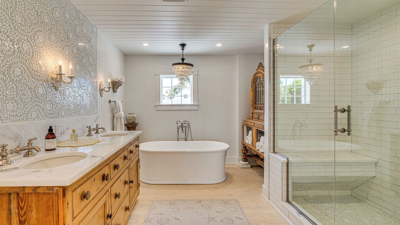 Photo of Bathroom in Bokeelia