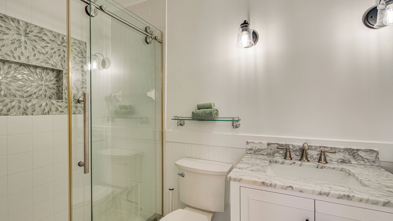 Photo of Bathroom in Bokeelia