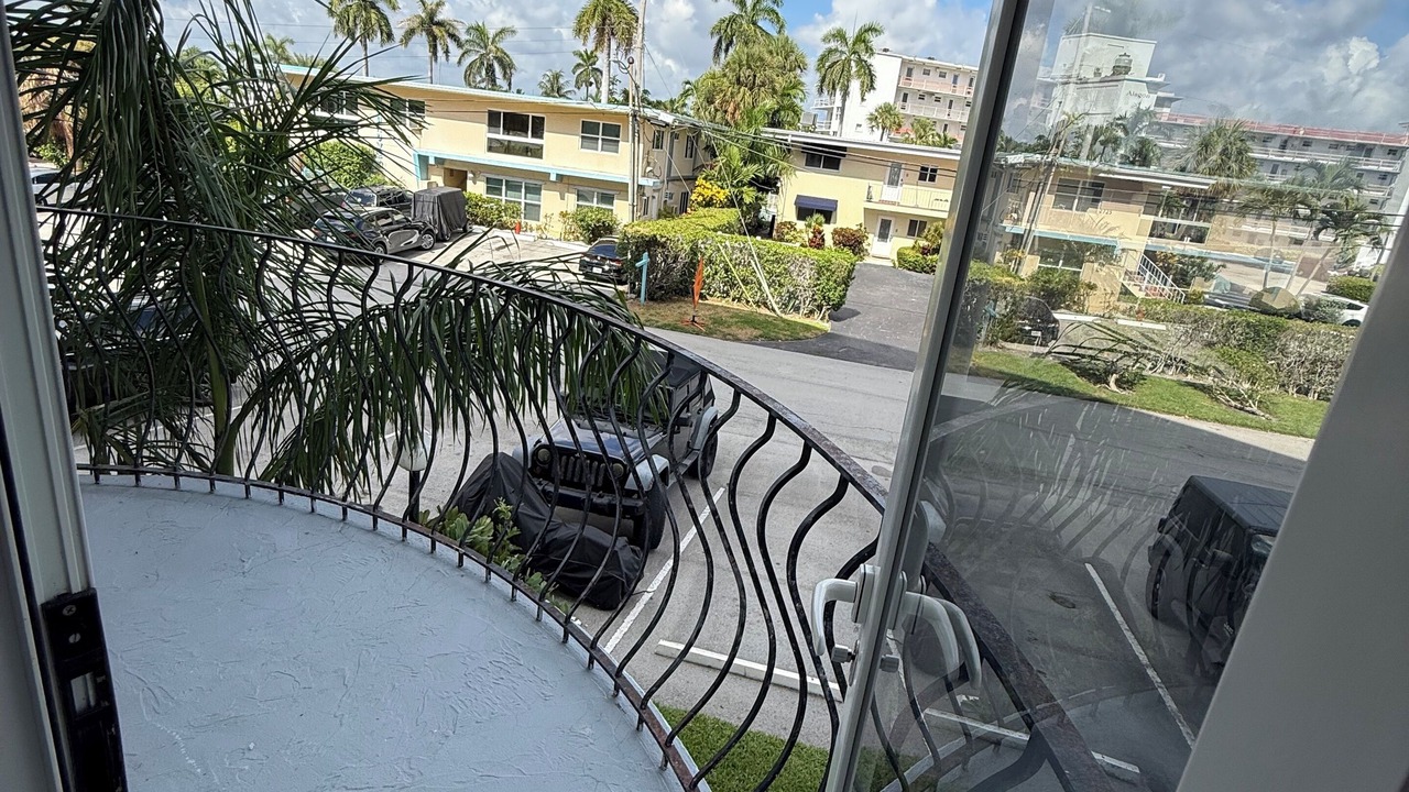 Photo of Others in Dolphin Isles