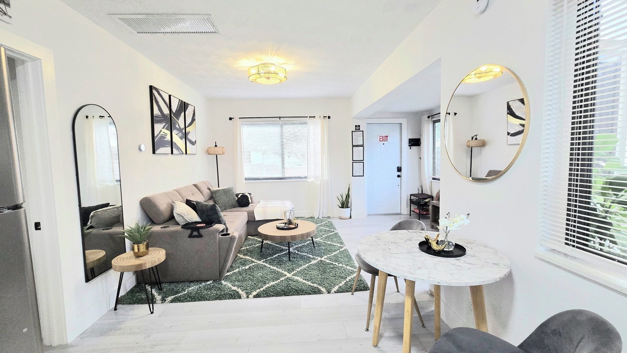 Photo of Livingroom in Little Ranches
