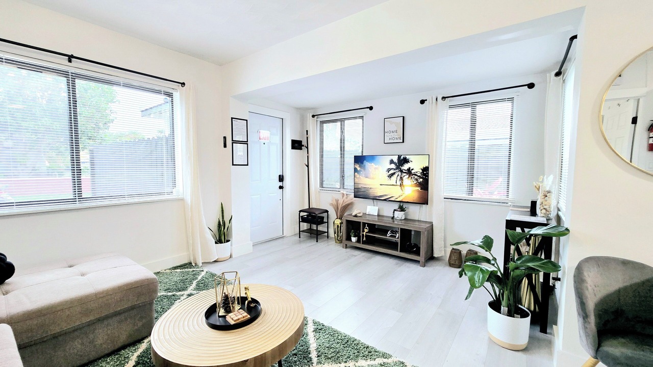 Photo of Livingroom in Little Ranches