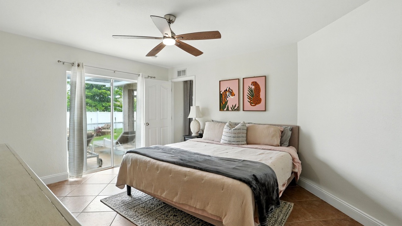 Photo of Bedroom in Pelican