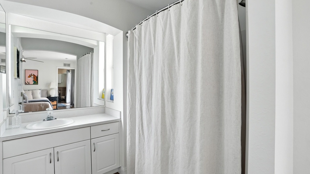 Photo of Bathroom in Pelican