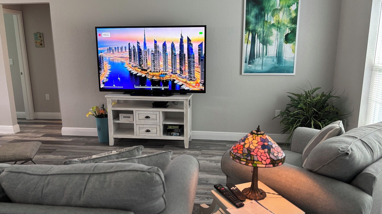 Photo of Livingroom in Avis Oaks