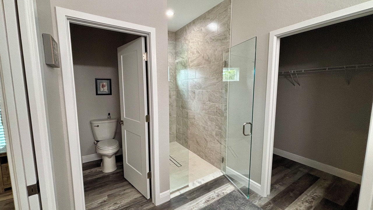 Photo of Bathroom in Avis Oaks