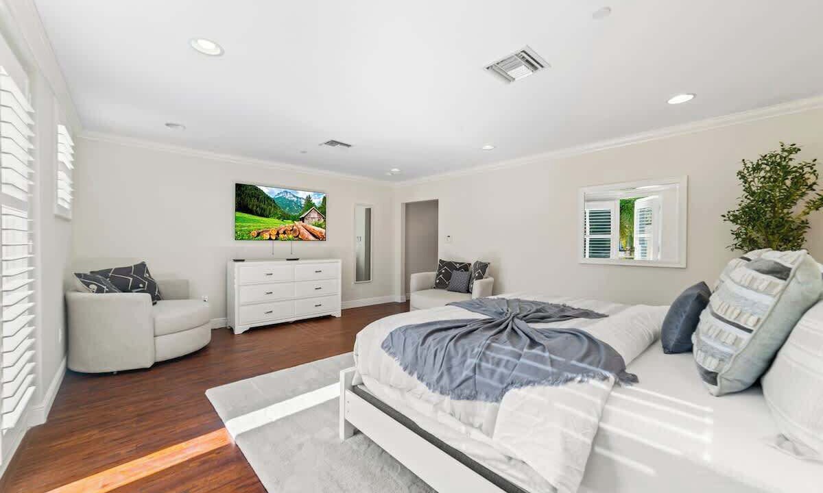 Photo of Bedroom in Coral Ridge