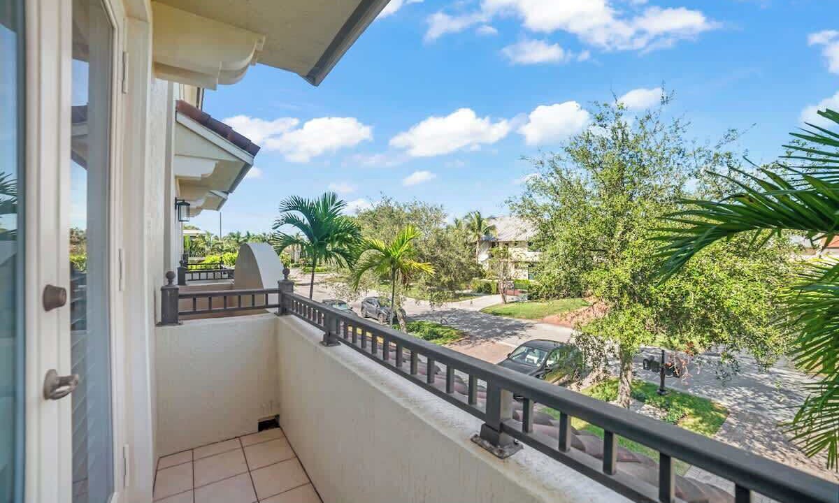 Photo of Outdoor in Coral Ridge