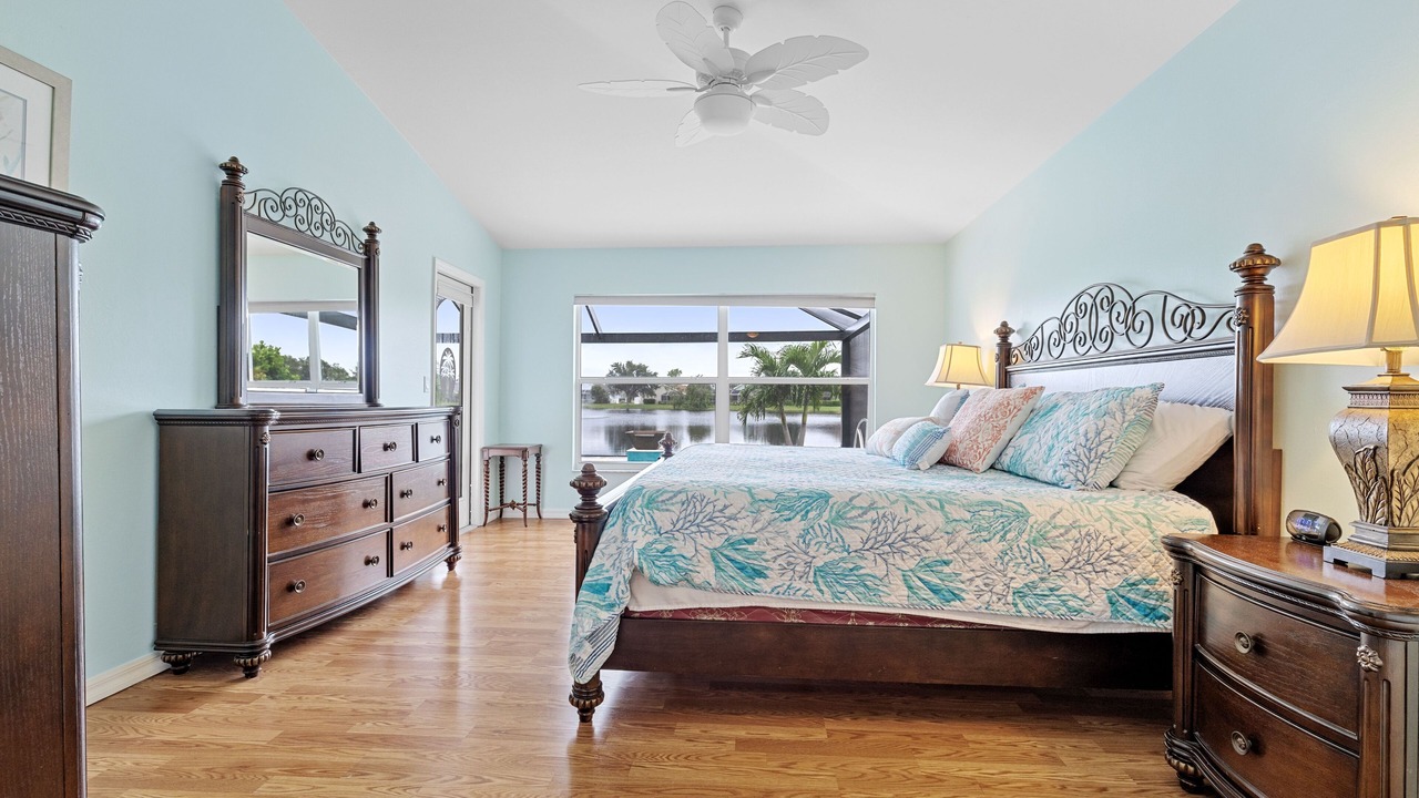 Photo of Bedroom in Beachwalk Isles