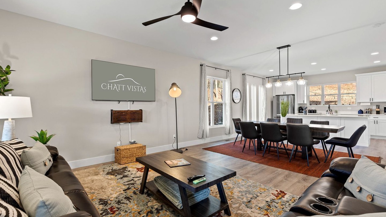 Photo of Livingroom in Chickamauga