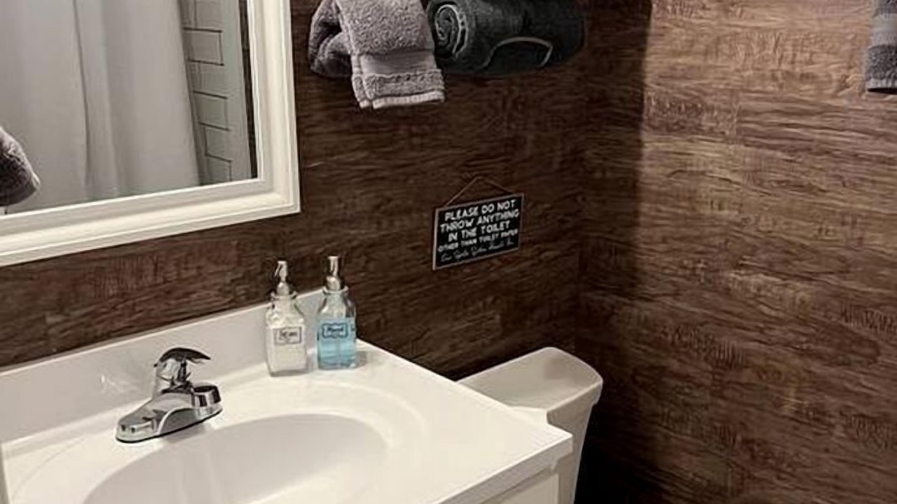 Photo of Bathroom in Harbor House