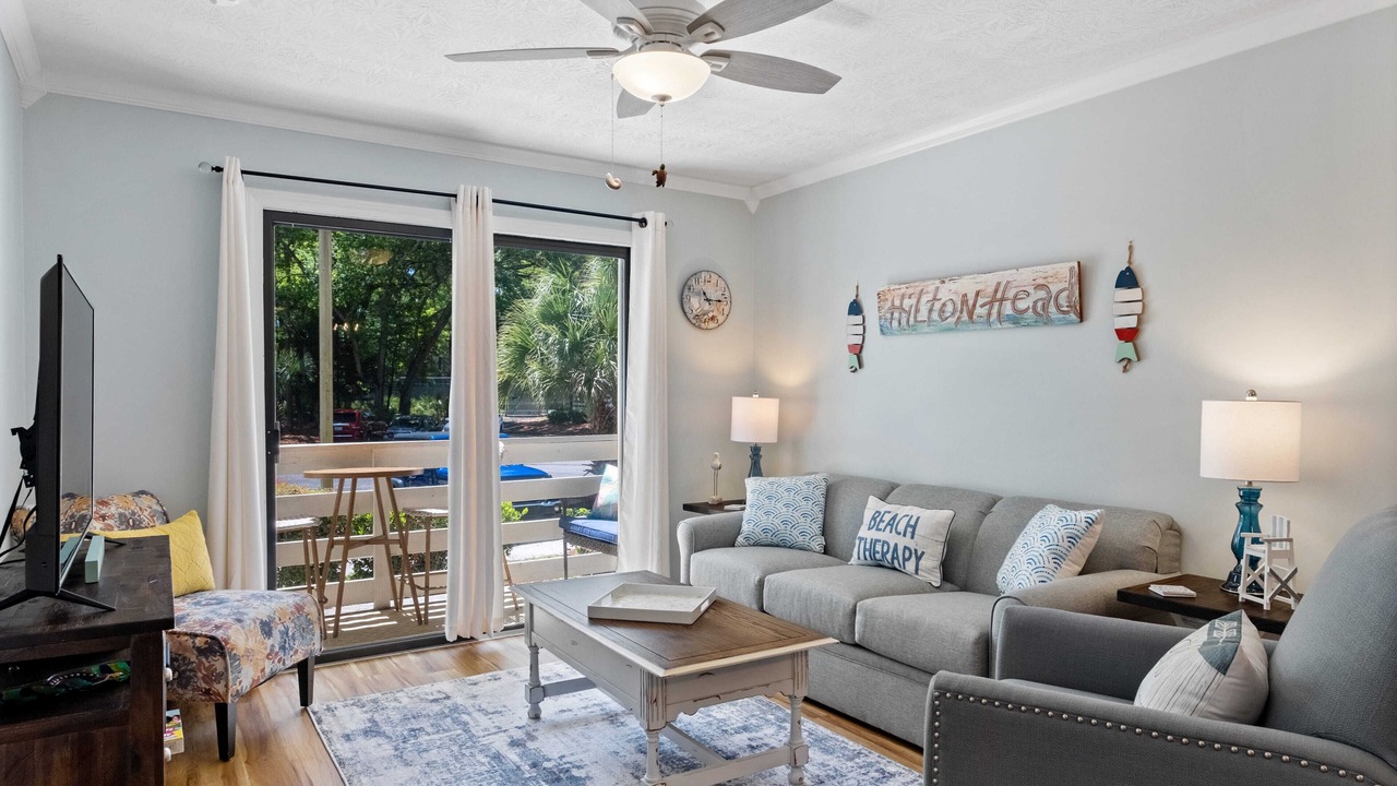 Photo of Livingroom in Folly Field