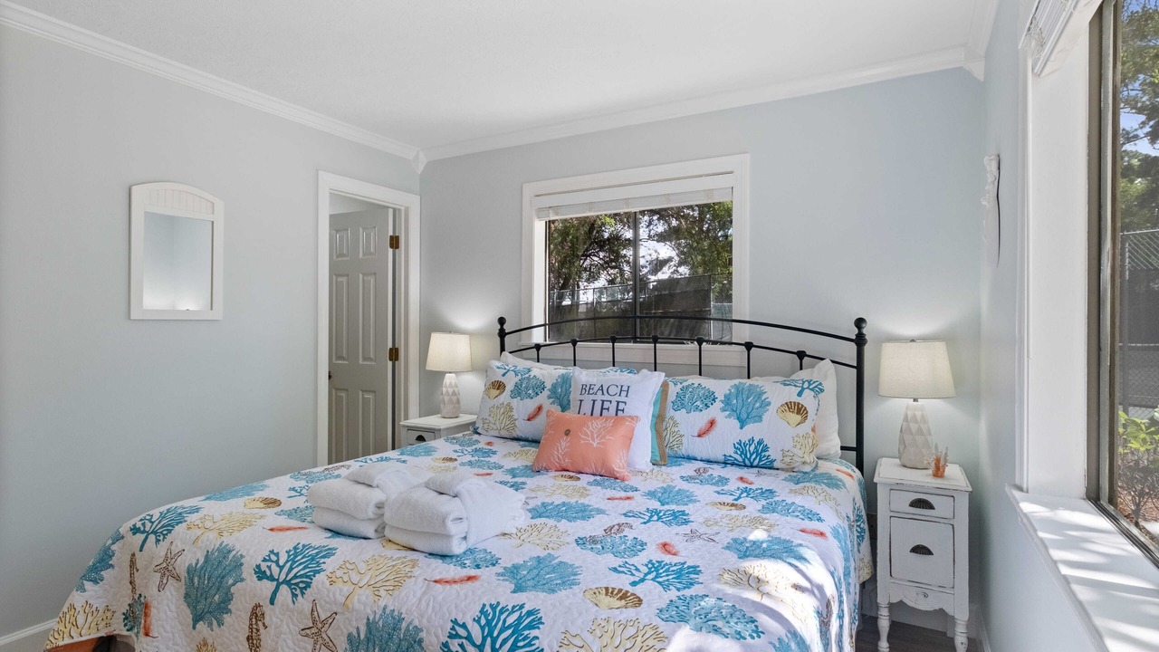 Photo of Bedroom in Folly Field