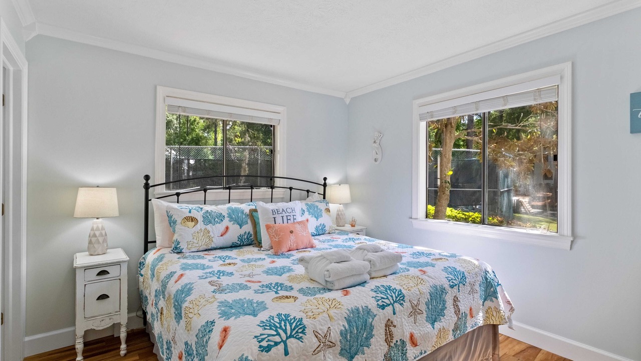 Photo of Bedroom in Folly Field