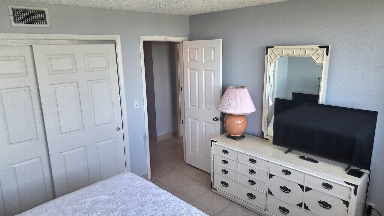 Photo of Bedroom in Seabreeze Park
